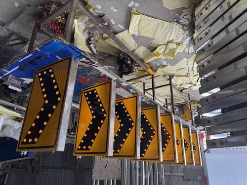 营口太阳能交通标牌的核心部件是电池,电池多久